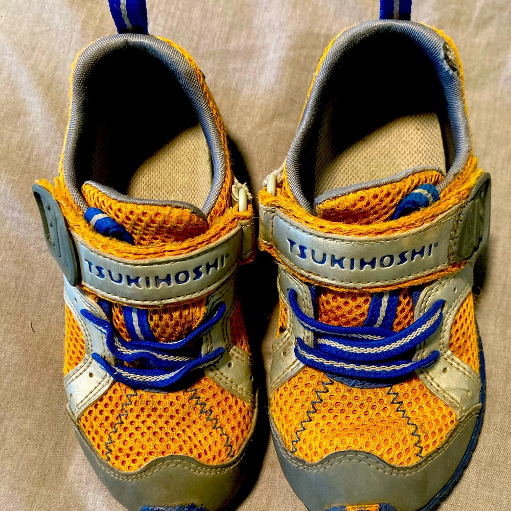 Tsukihoshi shoes size 9 marina